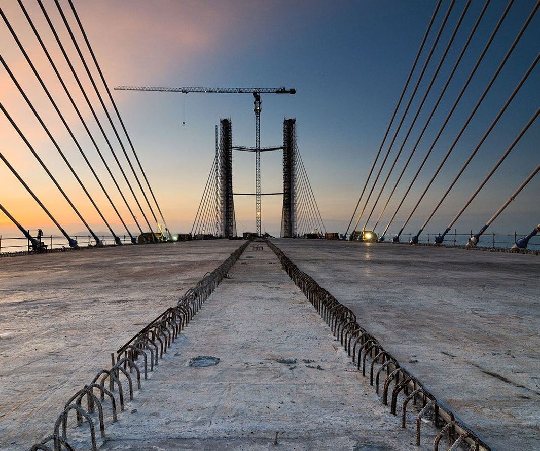 Franco Infrastructure | Alquiler de maquinaria y transporte.